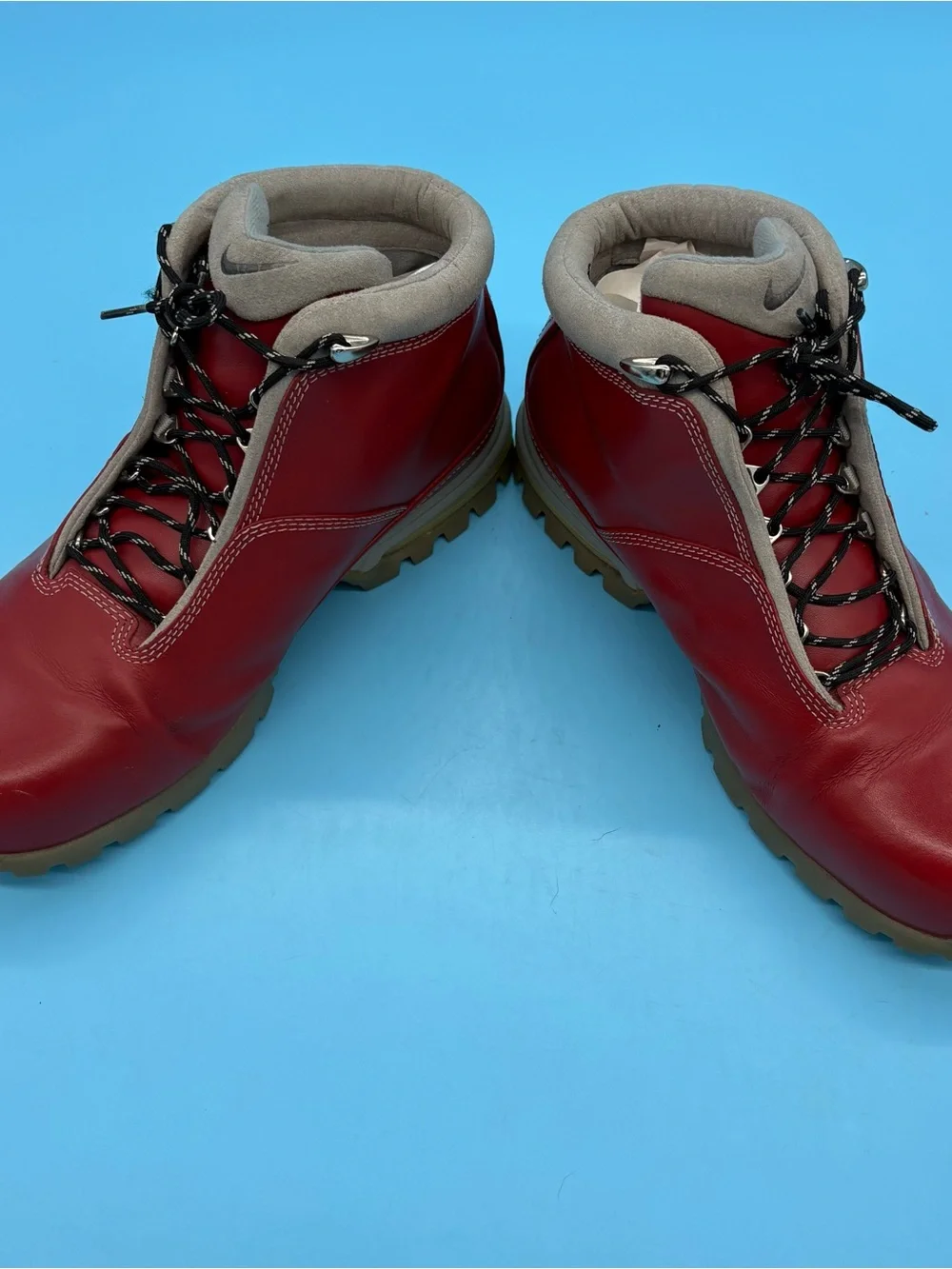 Vintage Women’s Nike Air Primo Leather Hiking Trail Boot Sport Size 12 Red/Cream